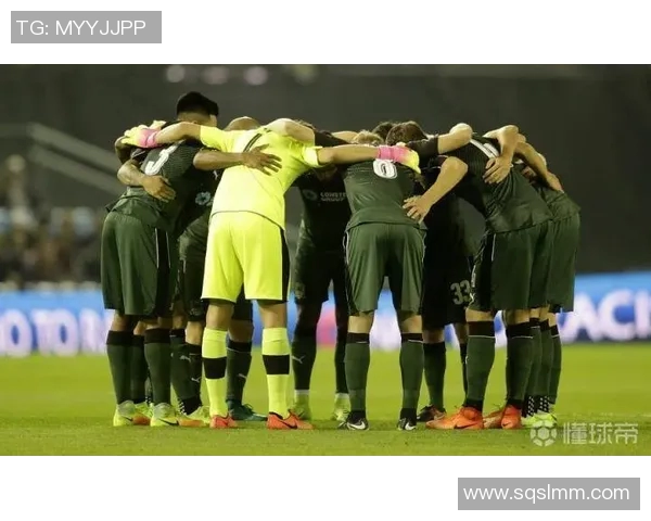 乌法与苏维埃准翼的较量揭示了足球战术与团队协作的重要性 乌法与苏维埃准翼的较量揭示了足球战术与团队协作的重要性